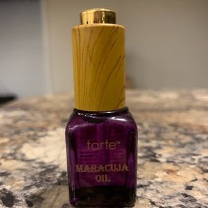 Tarte Maracuja oil!